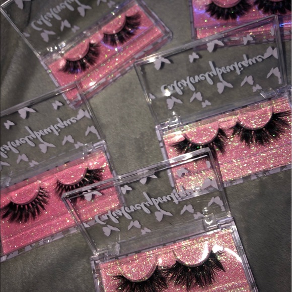 my own eyelashes 🦋💗 these are 5 different styles - Picture 2 of 7